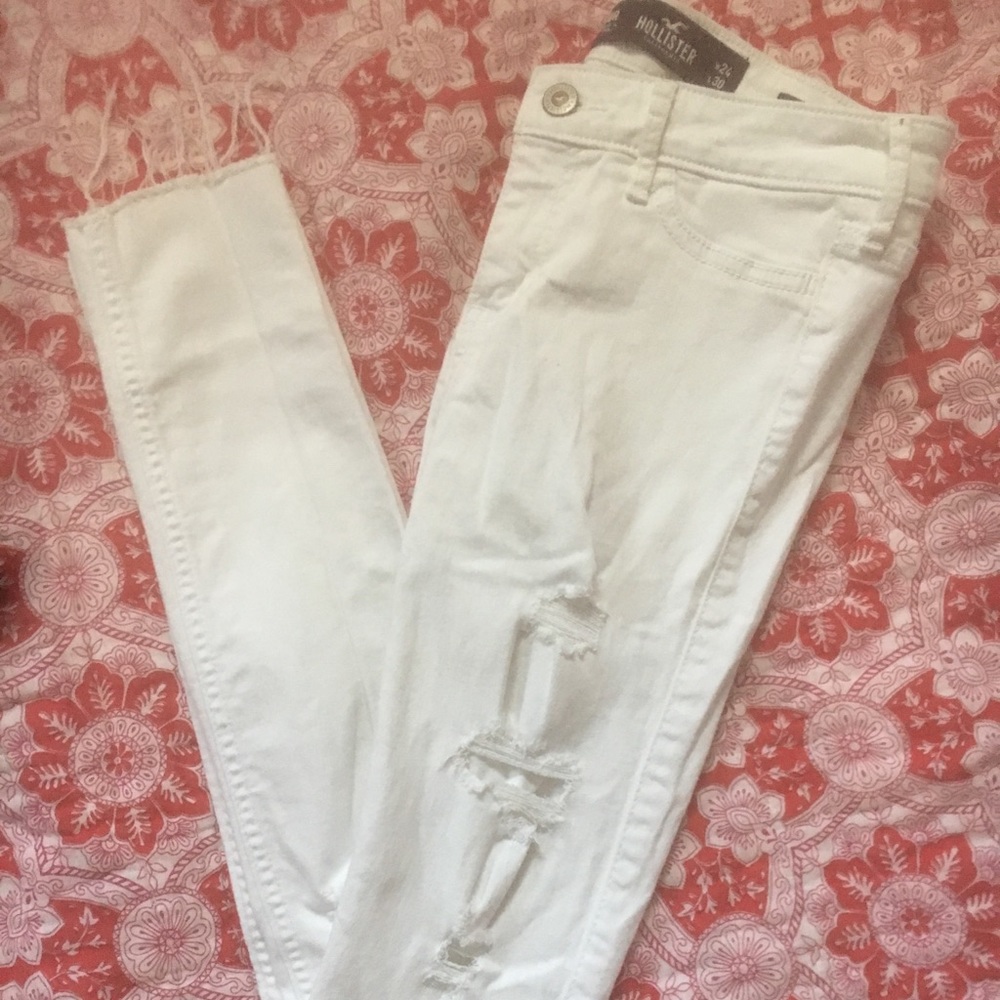 White Hollister jeans